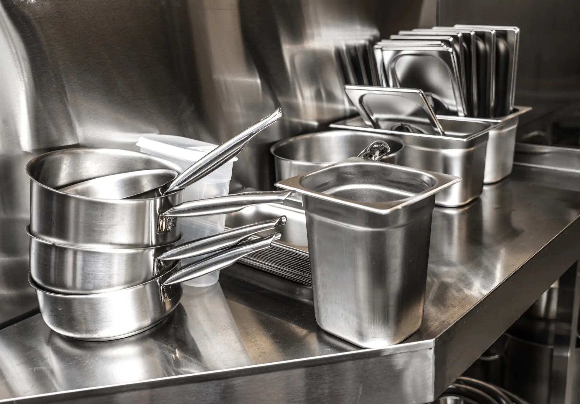 Stainless steel kitchen cookware