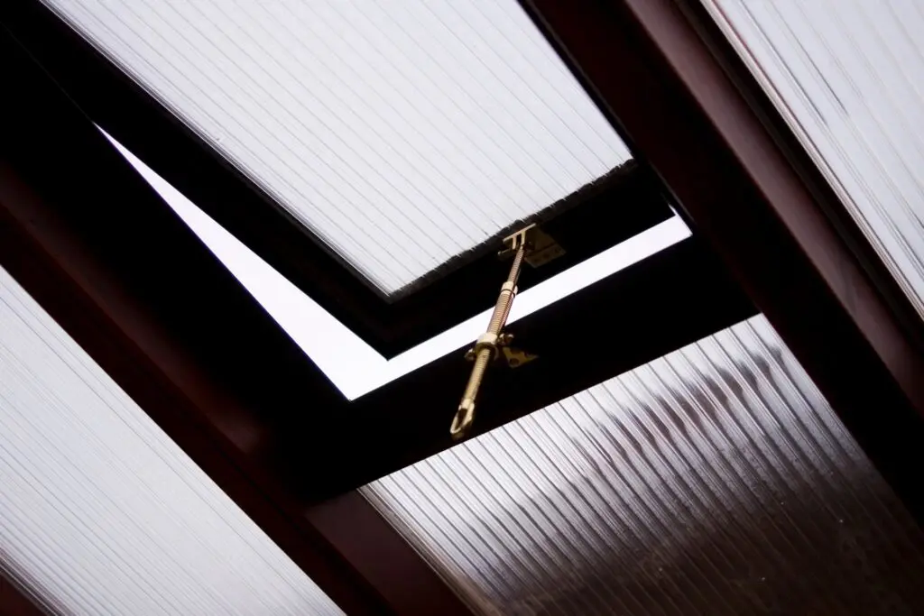 Polycarbonate skylight